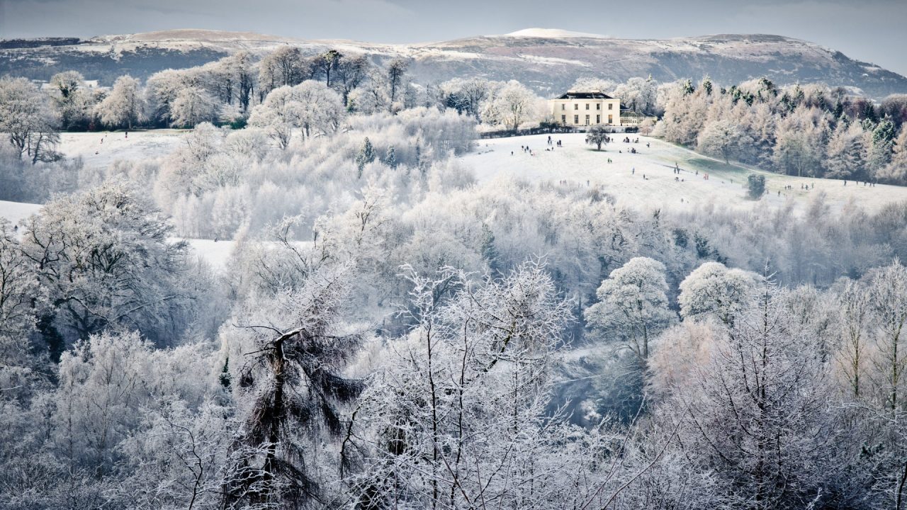 Barnett Demesne and Malone House in the snow