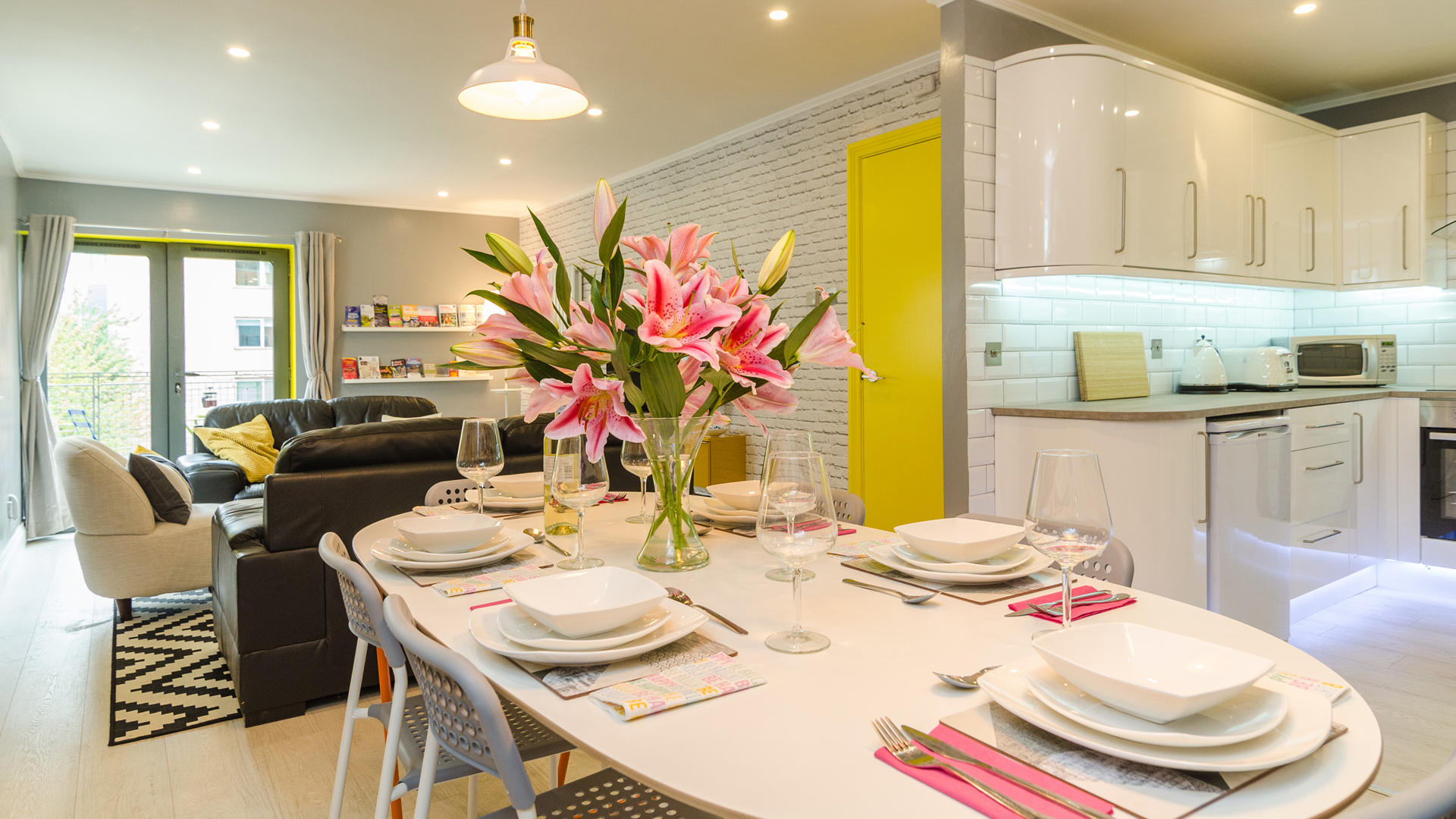 Central Belfast Apartments Serviced Apartments Visit